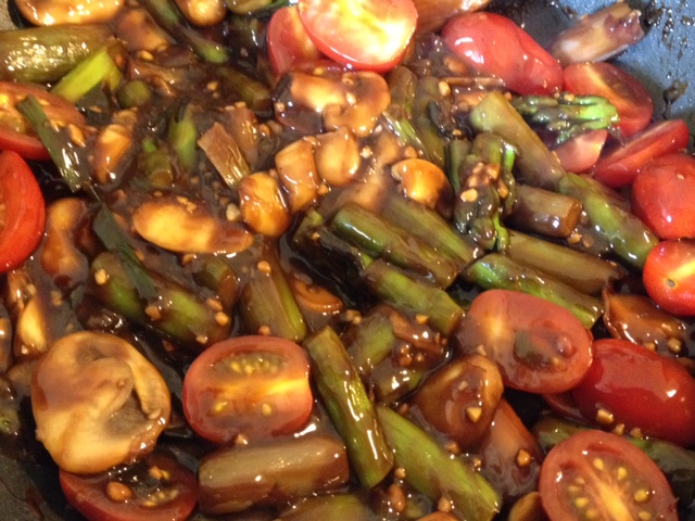 Asparagus, Mushroom and Tomato Stir Fry 2