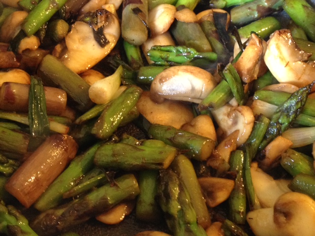 Asparagus, Mushroom and Tomato Stir Fry 3